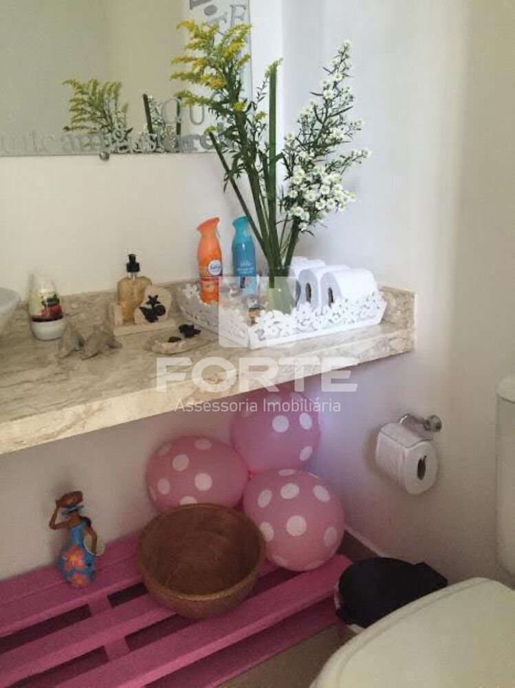 Casa, 3 quartos, 240 m² - Foto 9