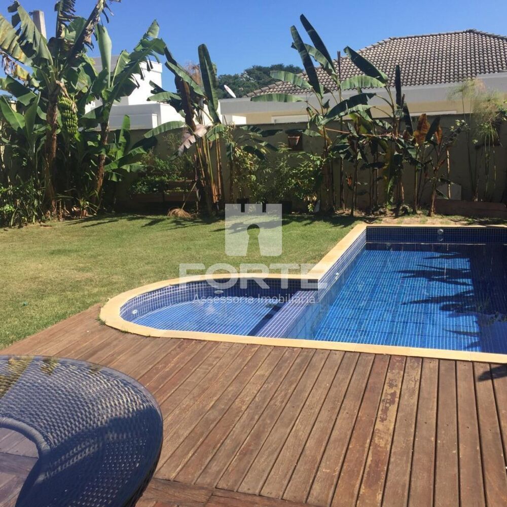 Casa, 3 quartos, 240 m² - Foto 2