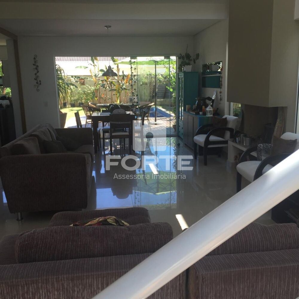 Casa, 3 quartos, 240 m² - Foto 13