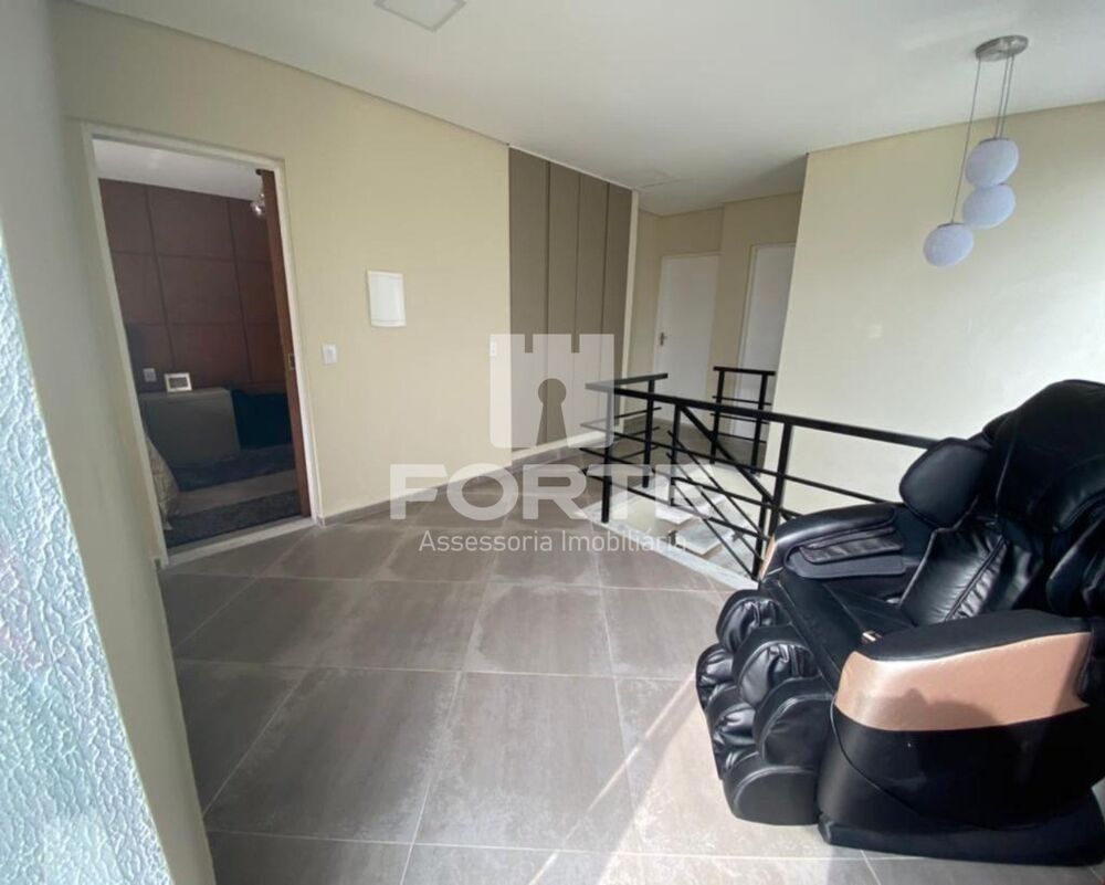Casa à venda com 4 quartos, 210m² - Foto 8