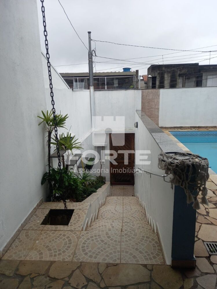 Casa, 3 quartos, 215 m² - Foto 8