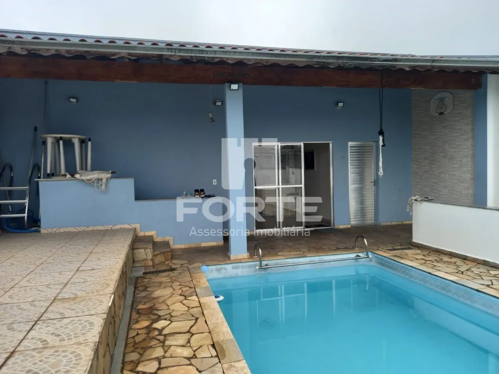 Casa, 3 quartos, 215 m² - Foto 1