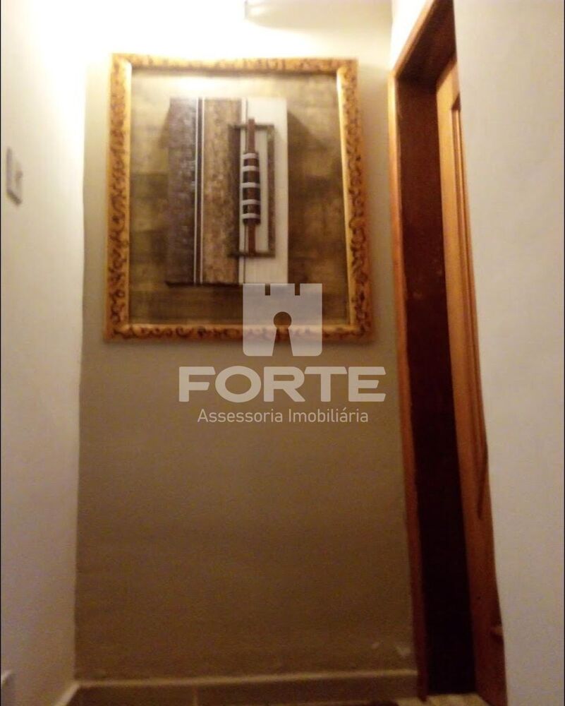 Casa à venda com 2 quartos, 256m² - Foto 4
