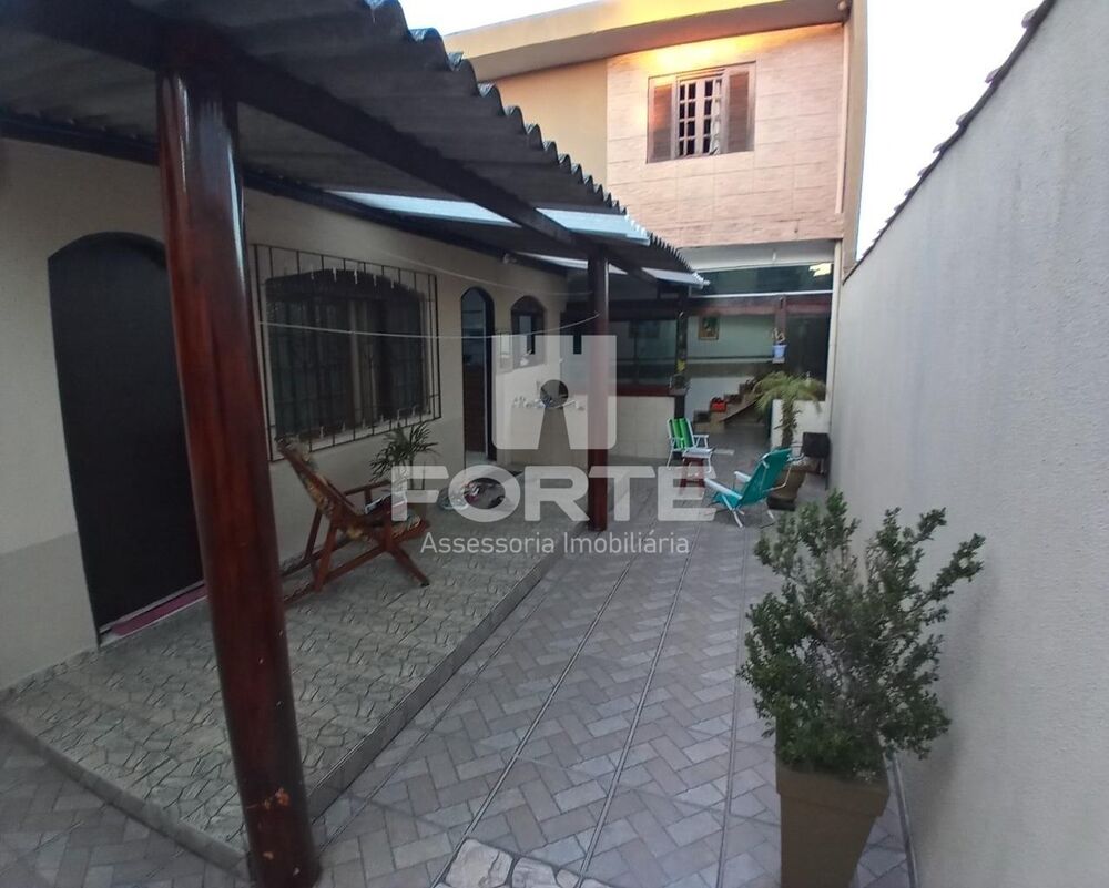 Casa à venda com 2 quartos, 256m² - Foto 13