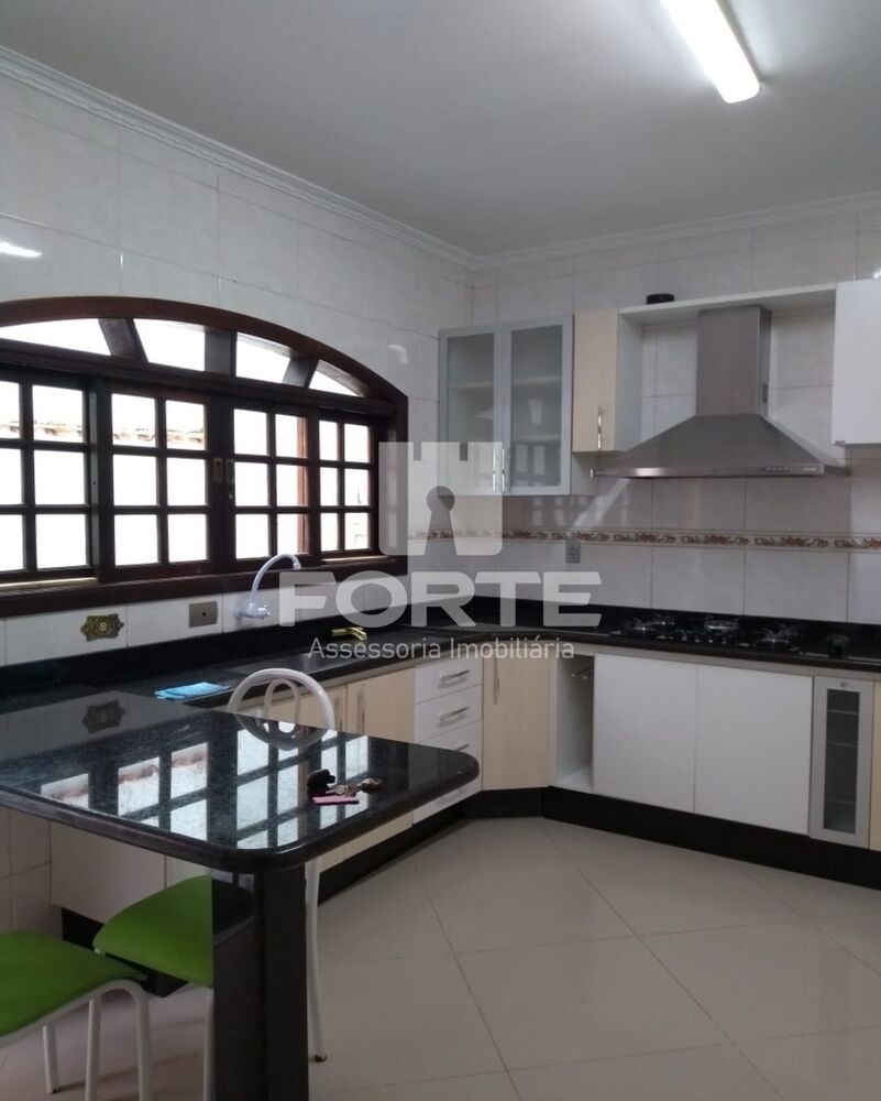 Casa, 3 quartos, 173 m² - Foto 2