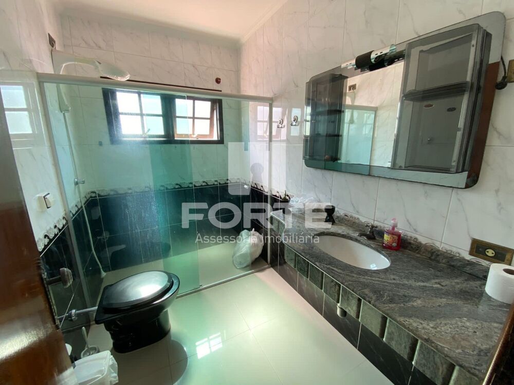 Casa, 3 quartos, 250 m² - Foto 8