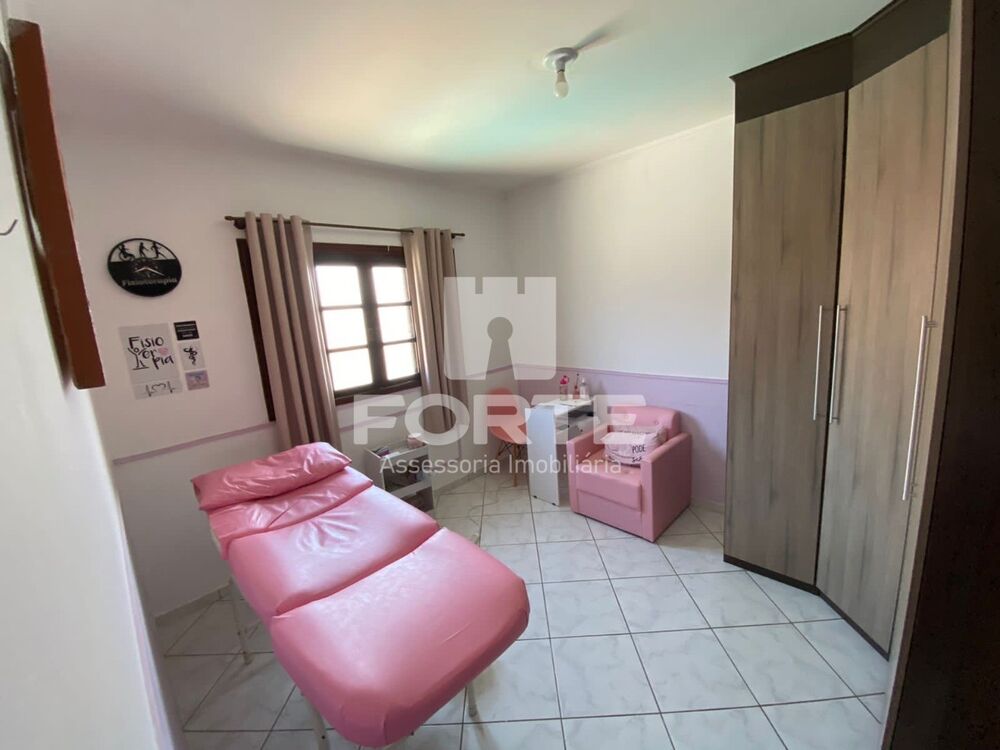 Casa, 3 quartos, 250 m² - Foto 9