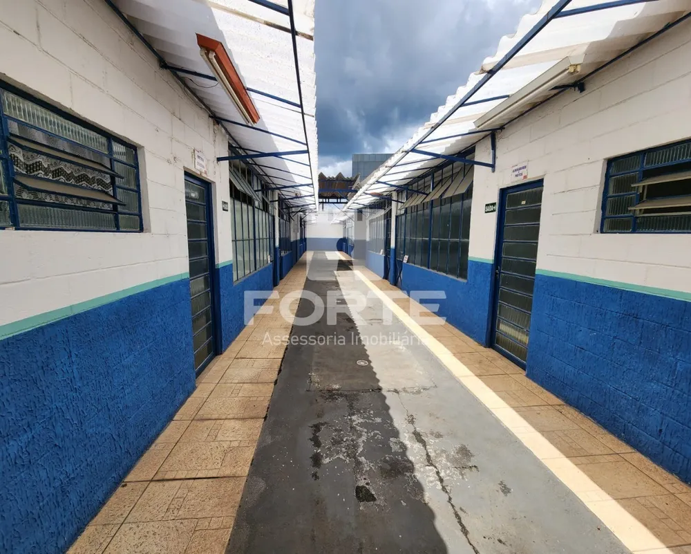 Loja-Salão, 1900 m² - Foto 1