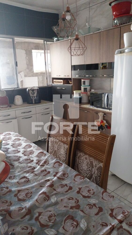 Casa, 2 quartos, 250 m² - Foto 1