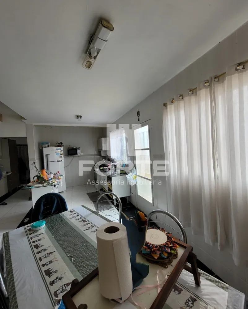 Casa, 4 quartos, 220 m² - Foto 10