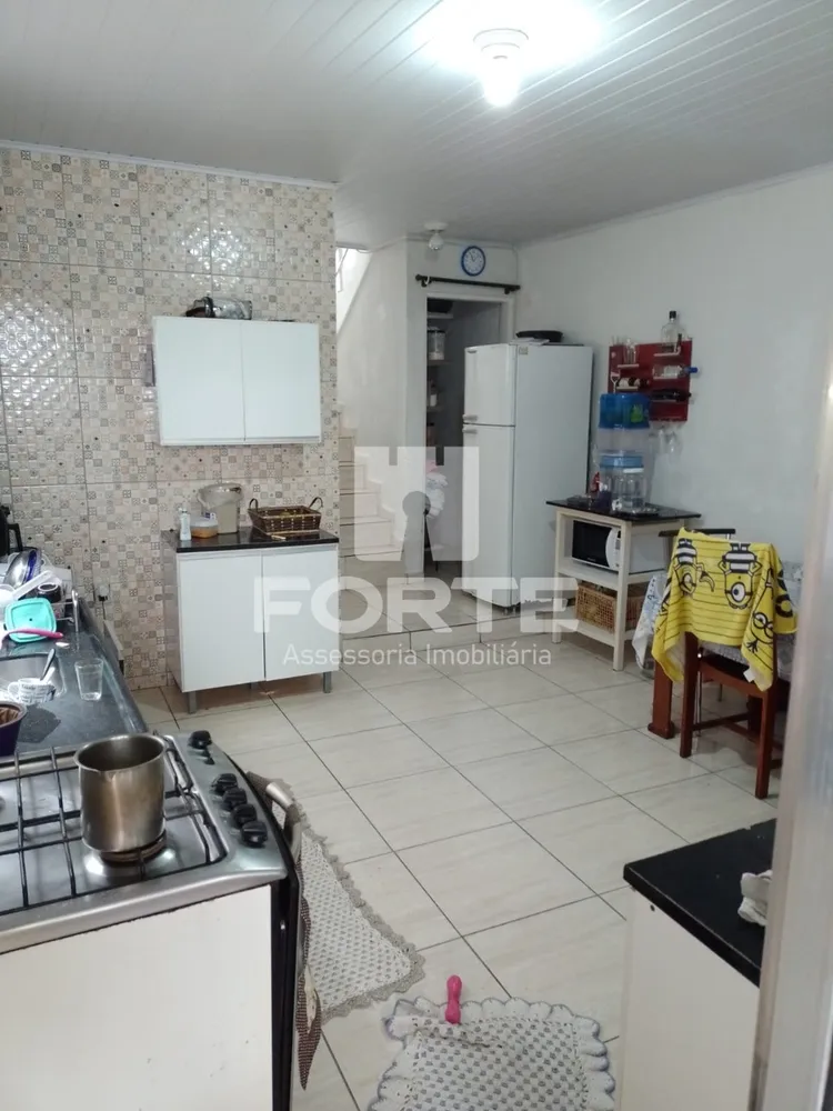 Casa, 2 quartos, 252 m² - Foto 1