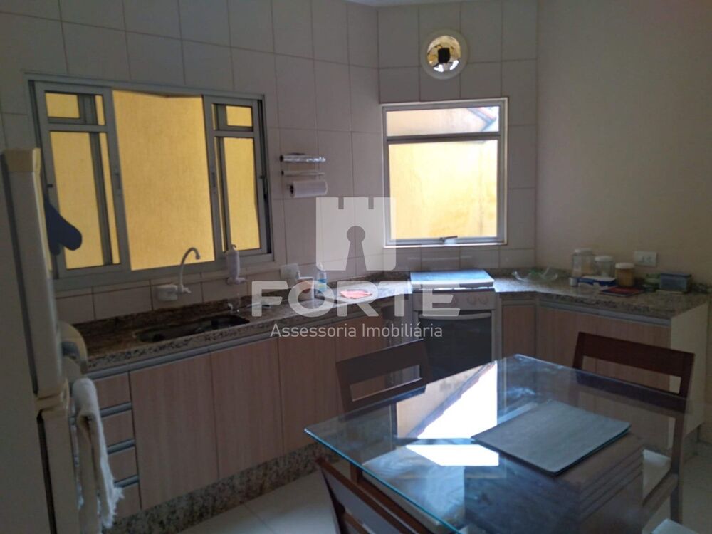 Casa, 4 quartos, 190 m² - Foto 2