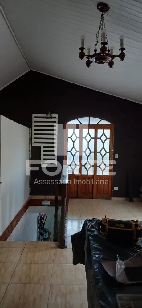 Casa, 5 quartos, 260 m² - Foto 1