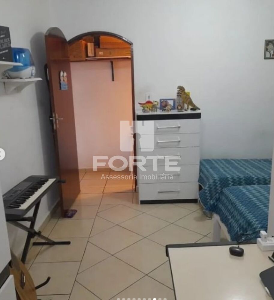Casa, 5 quartos, 330 m² - Foto 1