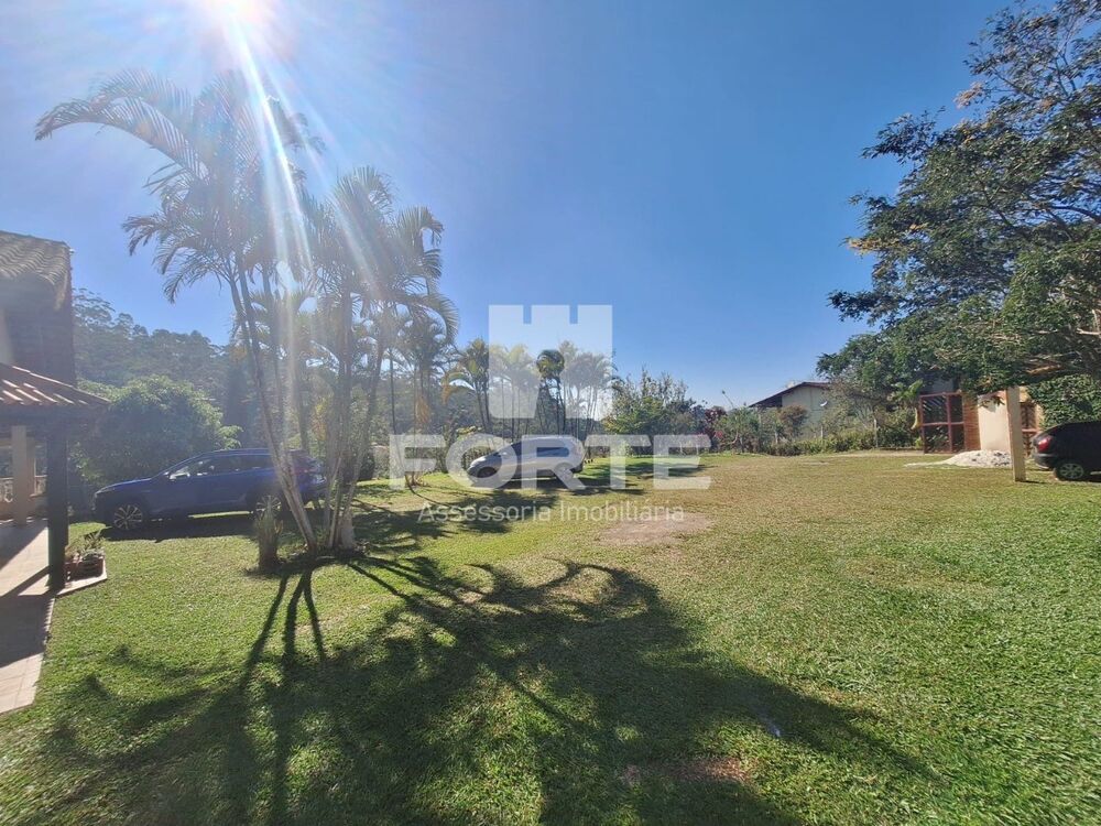 Chácara à venda com 8 quartos, 700m² - Foto 13