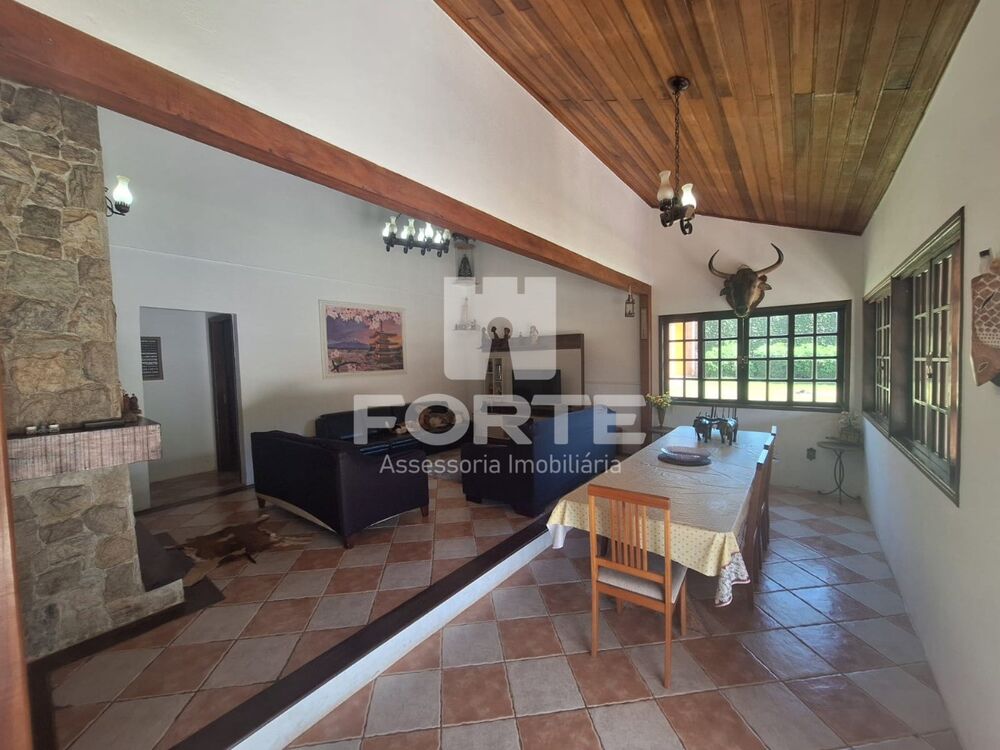 Chácara à venda com 8 quartos, 700m² - Foto 8