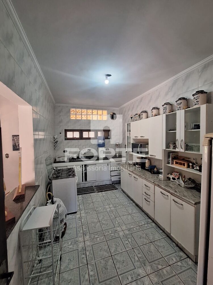Chácara à venda com 8 quartos, 700m² - Foto 10