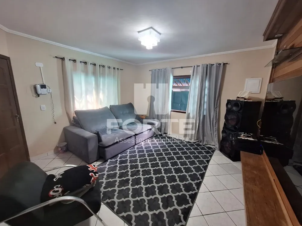 Casa, 3 quartos, 248 m² - Foto 3
