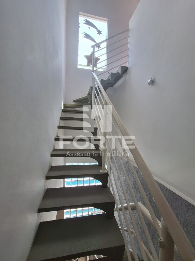 Casa, 3 quartos, 248 m² - Foto 26