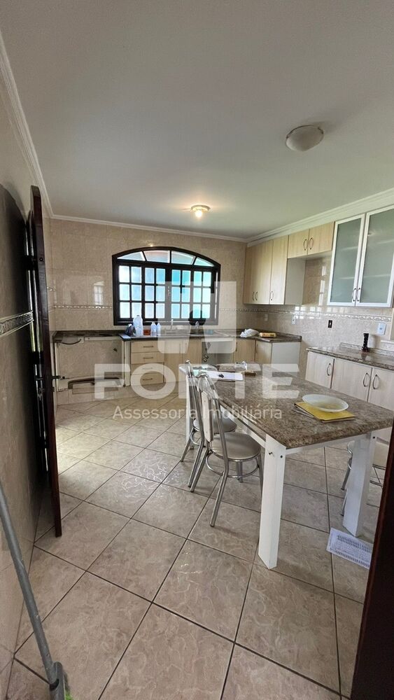 Casa, 3 quartos, 200 m² - Foto 4