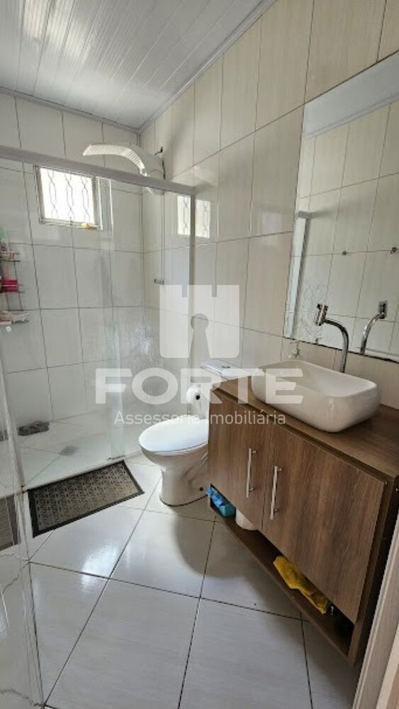 Casa, 2 quartos, 175 m² - Foto 1