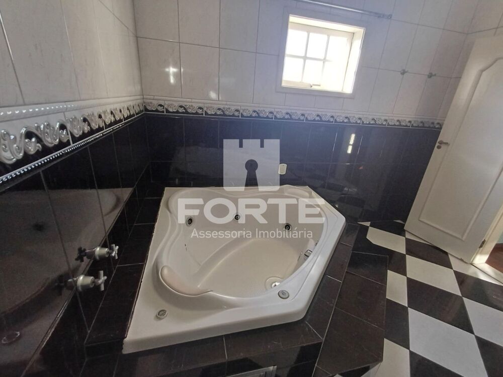 Casa, 7 quartos, 309 m² - Foto 4