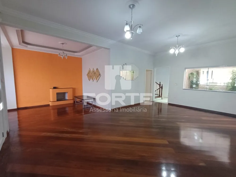 Casa, 7 quartos, 309 m² - Foto 1