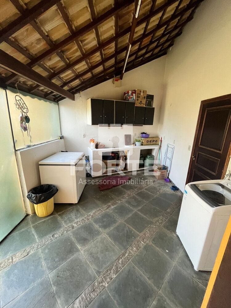 Casa, 2 quartos, 300 m² - Foto 2