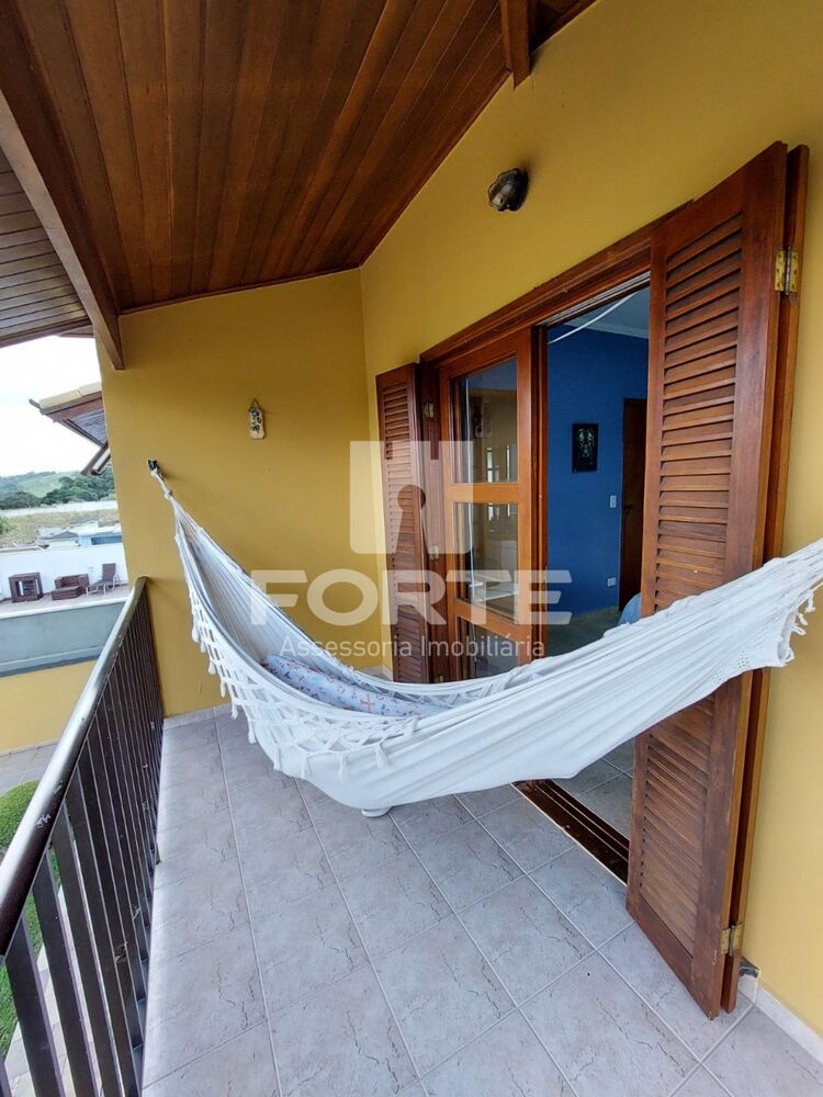 Casa à venda com 3 quartos, 325m² - Foto 6