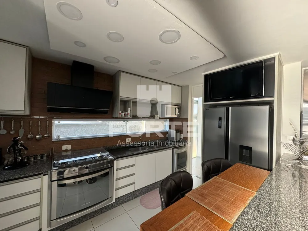 Casa, 3 quartos, 230 m² - Foto 8