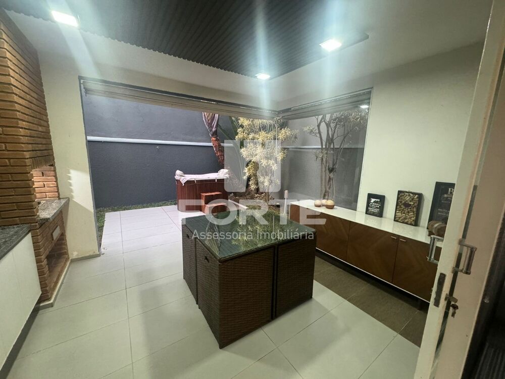 Casa, 3 quartos, 230 m² - Foto 1
