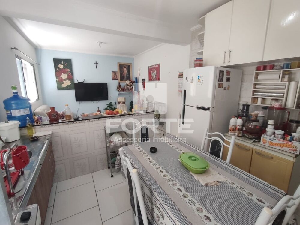 Casa à venda com 5 quartos, 250m² - Foto 7