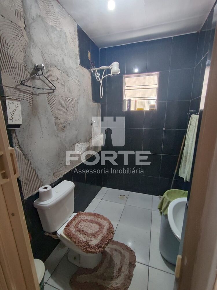 Casa à venda com 5 quartos, 250m² - Foto 5