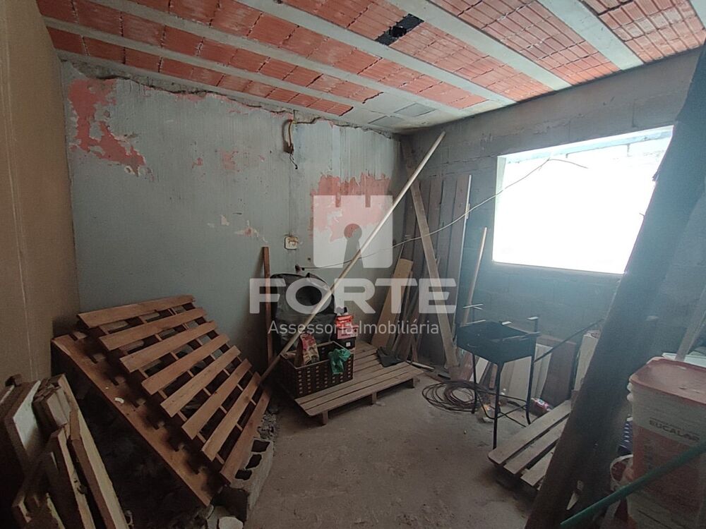 Casa à venda com 5 quartos, 250m² - Foto 8