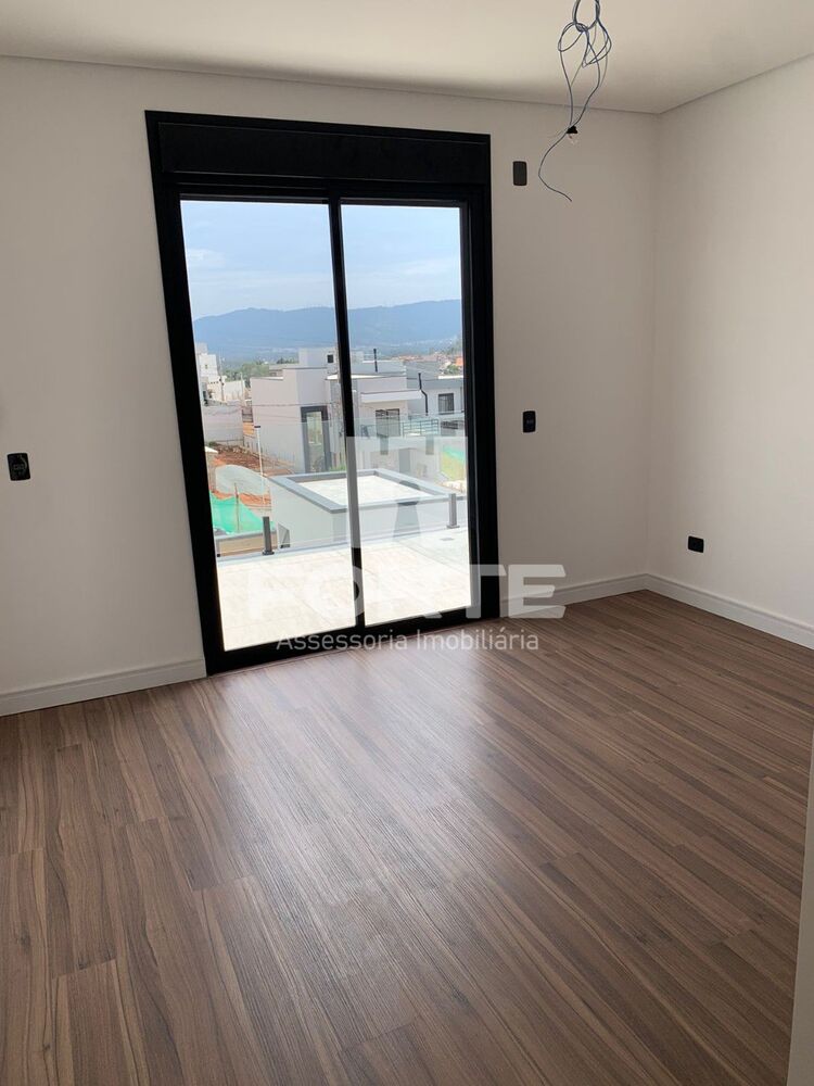 Casa, 4 quartos, 280 m² - Foto 4