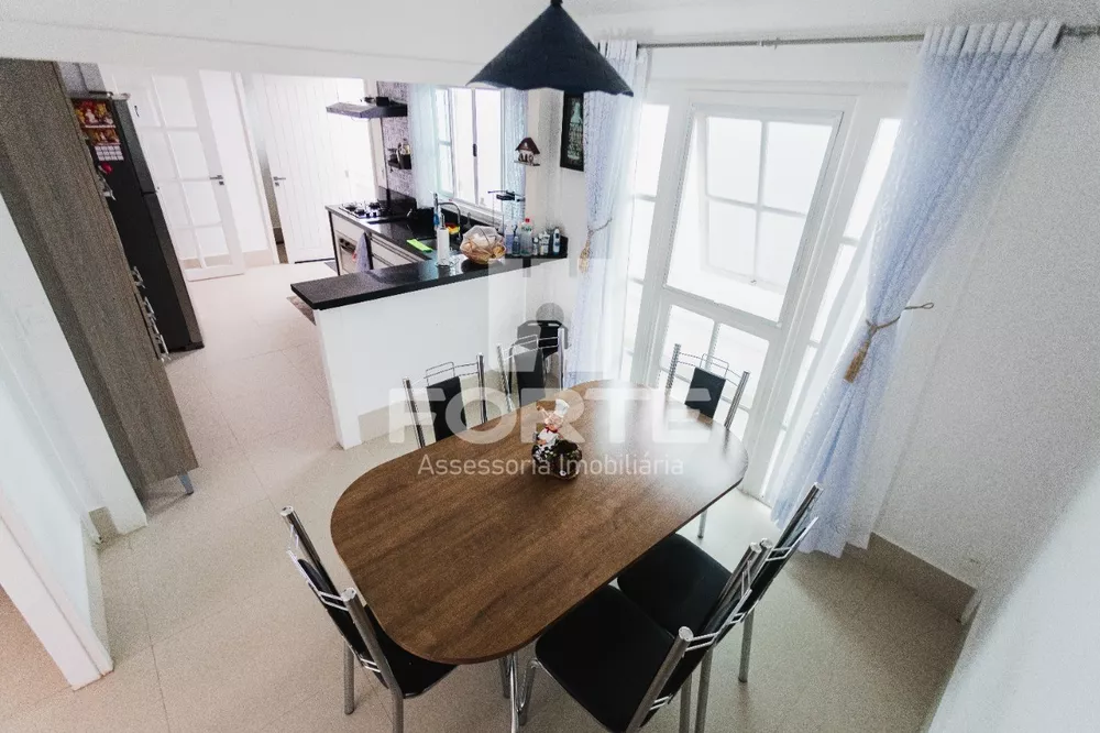 Casa, 3 quartos, 193 m² - Foto 4