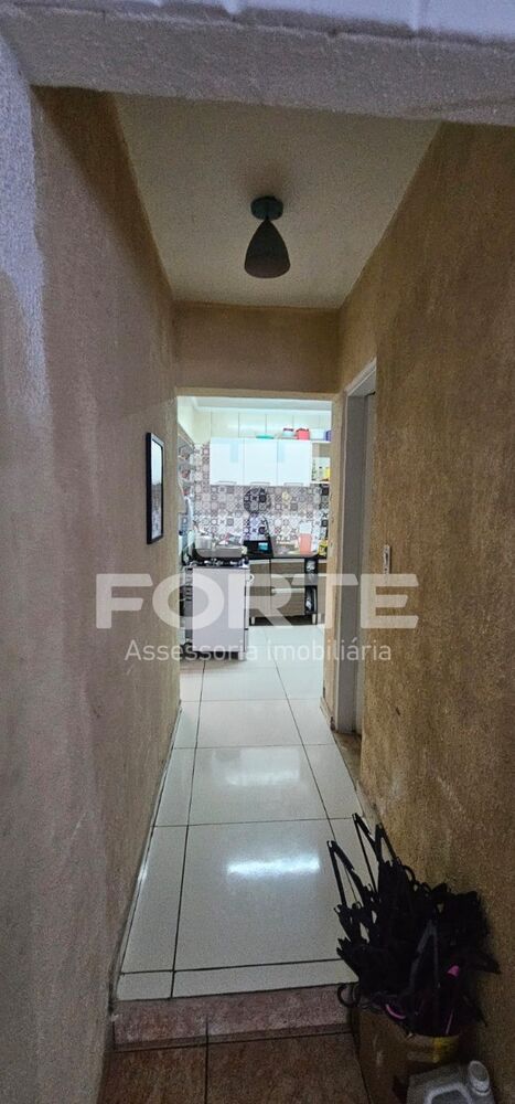 Casa à venda com 6 quartos, 270m² - Foto 21