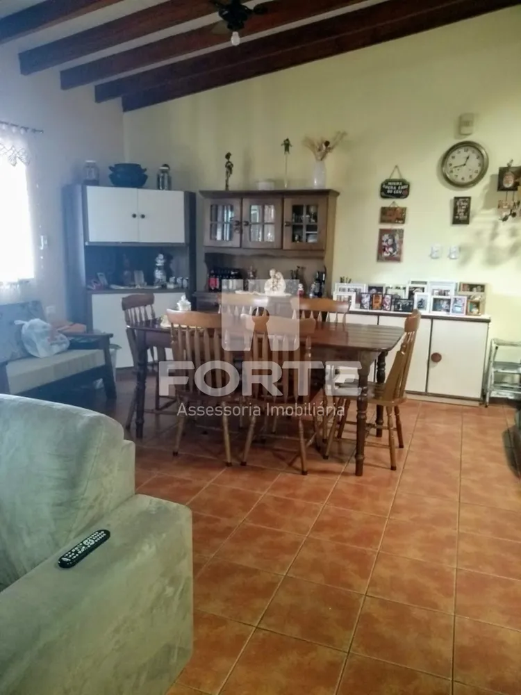 Casa, 3 quartos, 270 m² - Foto 1