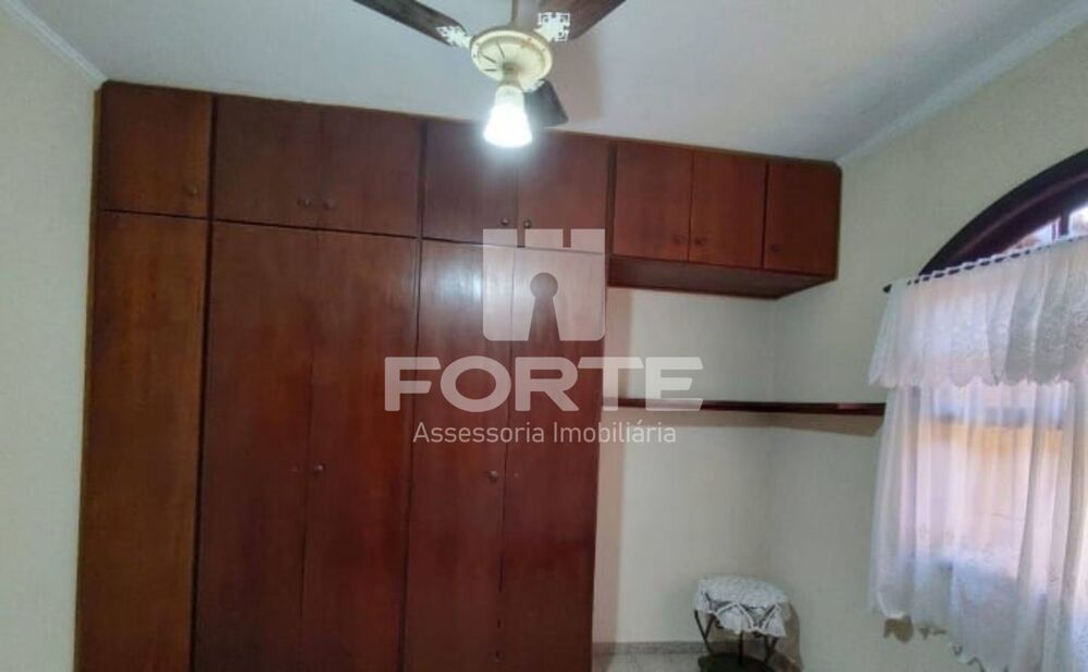 Casa à venda com 3 quartos, 189m² - Foto 11