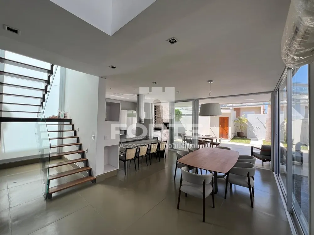 Casa, 3 quartos, 354 m² - Foto 4