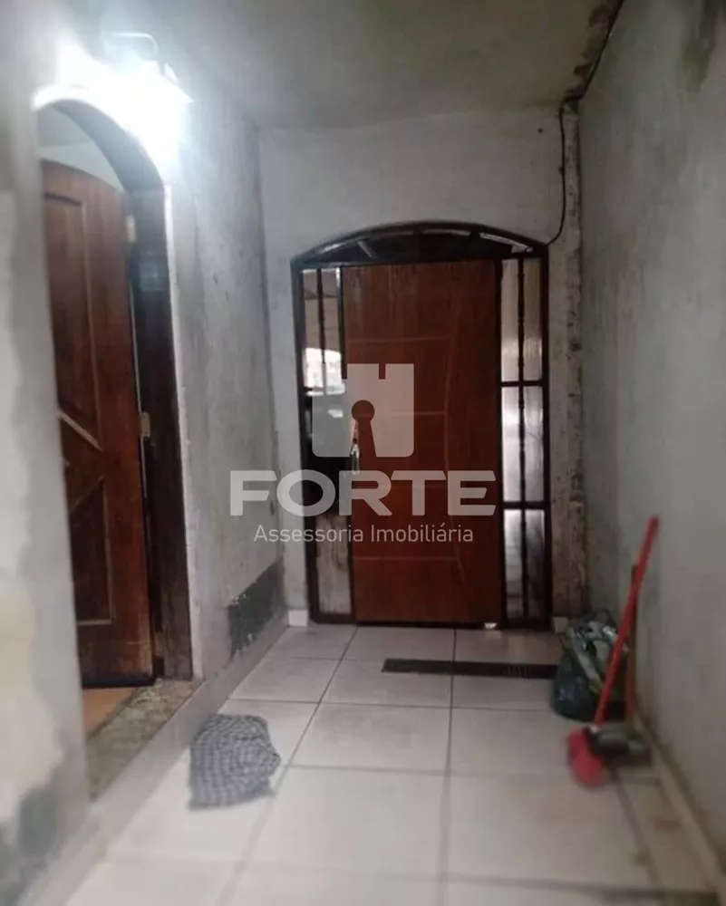 Casa à venda com 3 quartos, 220m² - Foto 12