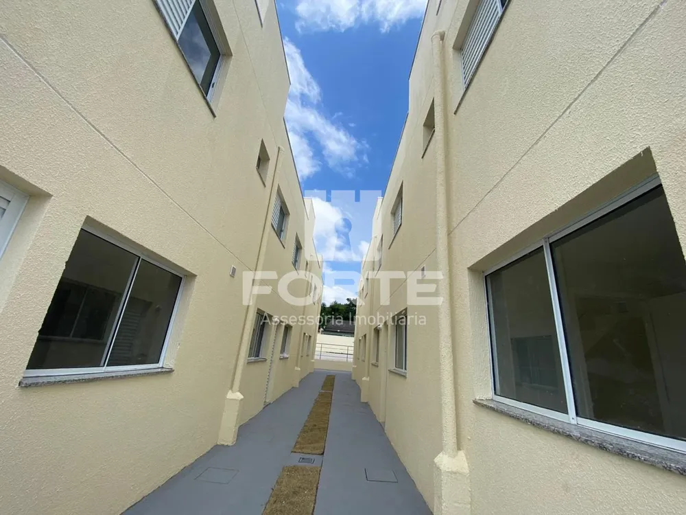 Casa, 2 quartos, 52 m² - Foto 1