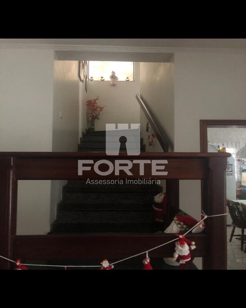 Casa, 3 quartos, 300 m² - Foto 3