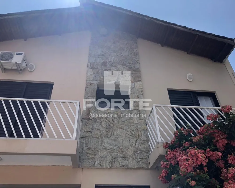 Casa, 3 quartos, 300 m² - Foto 1