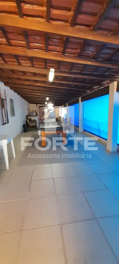 Casa, 3 quartos, 168 m² - Foto 2