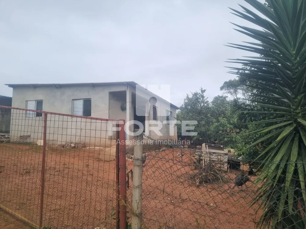 Chácara, 3 quartos, 1000 m² - Foto 1