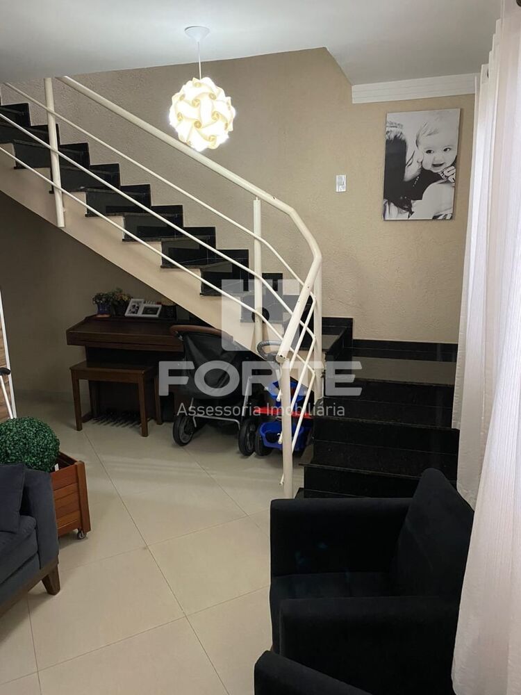 Casa, 3 quartos, 190 m² - Foto 3