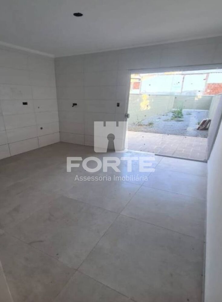 Casa à venda com 2 quartos, 80m² - Foto 6