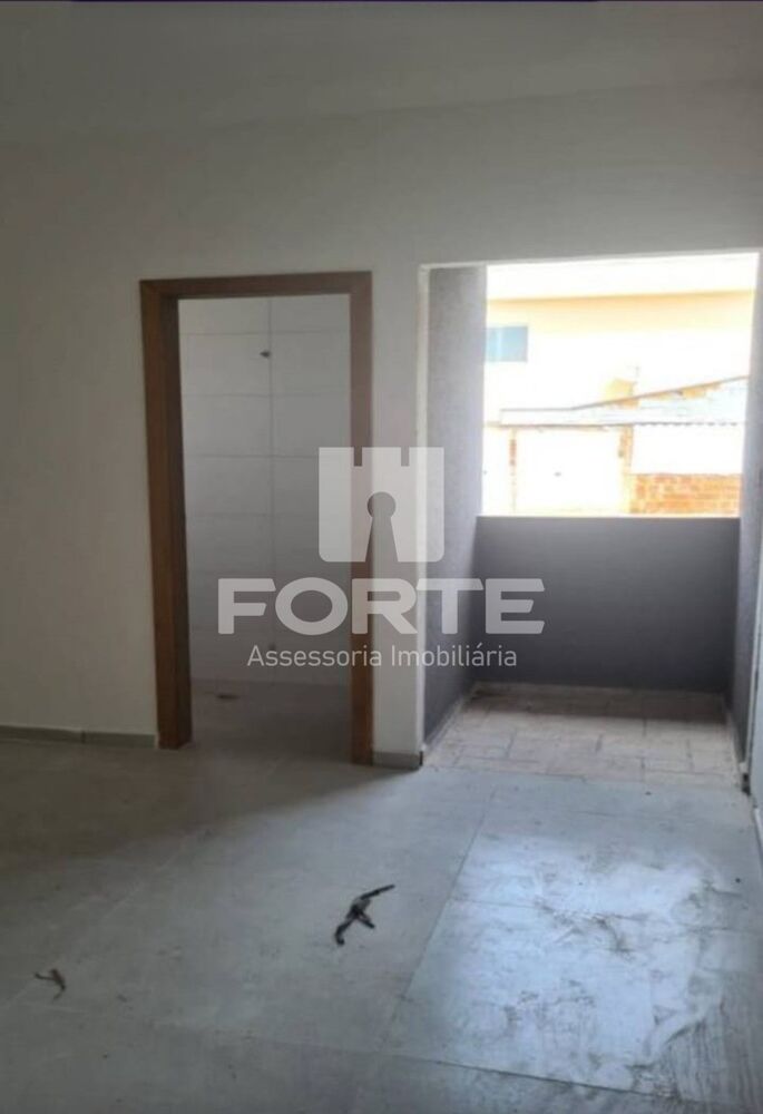 Casa à venda com 2 quartos, 80m² - Foto 13