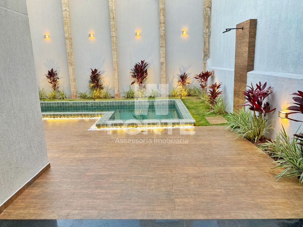 Casa, 3 quartos, 330 m² - Foto 1